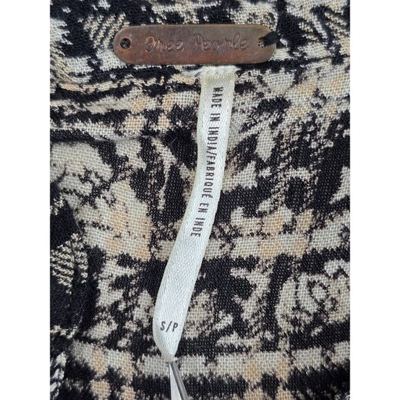 Free People Black & Cream Checkered Button-Up Womens Shirt Small - Picture 2 of 6